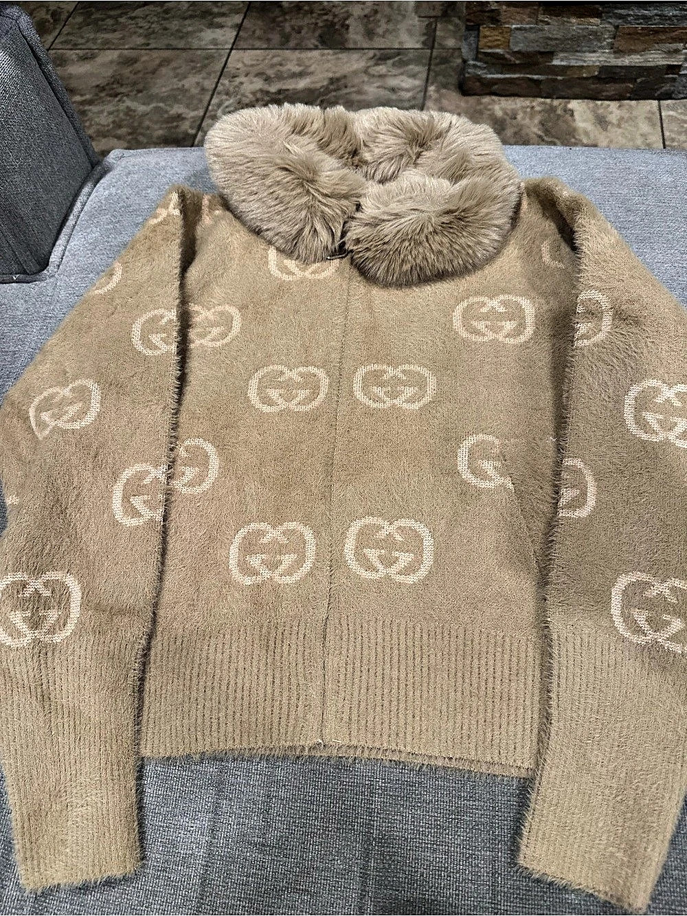 Women’s Sweater in Brown size S